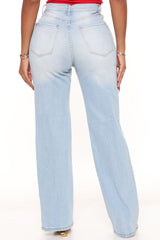 Free Fallin' Ripped Straight Leg Jeans - Light Blue Wash Ins Street