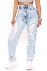She's So Lucky Straight Leg Jeans - Medium Blue Wash Ins Street