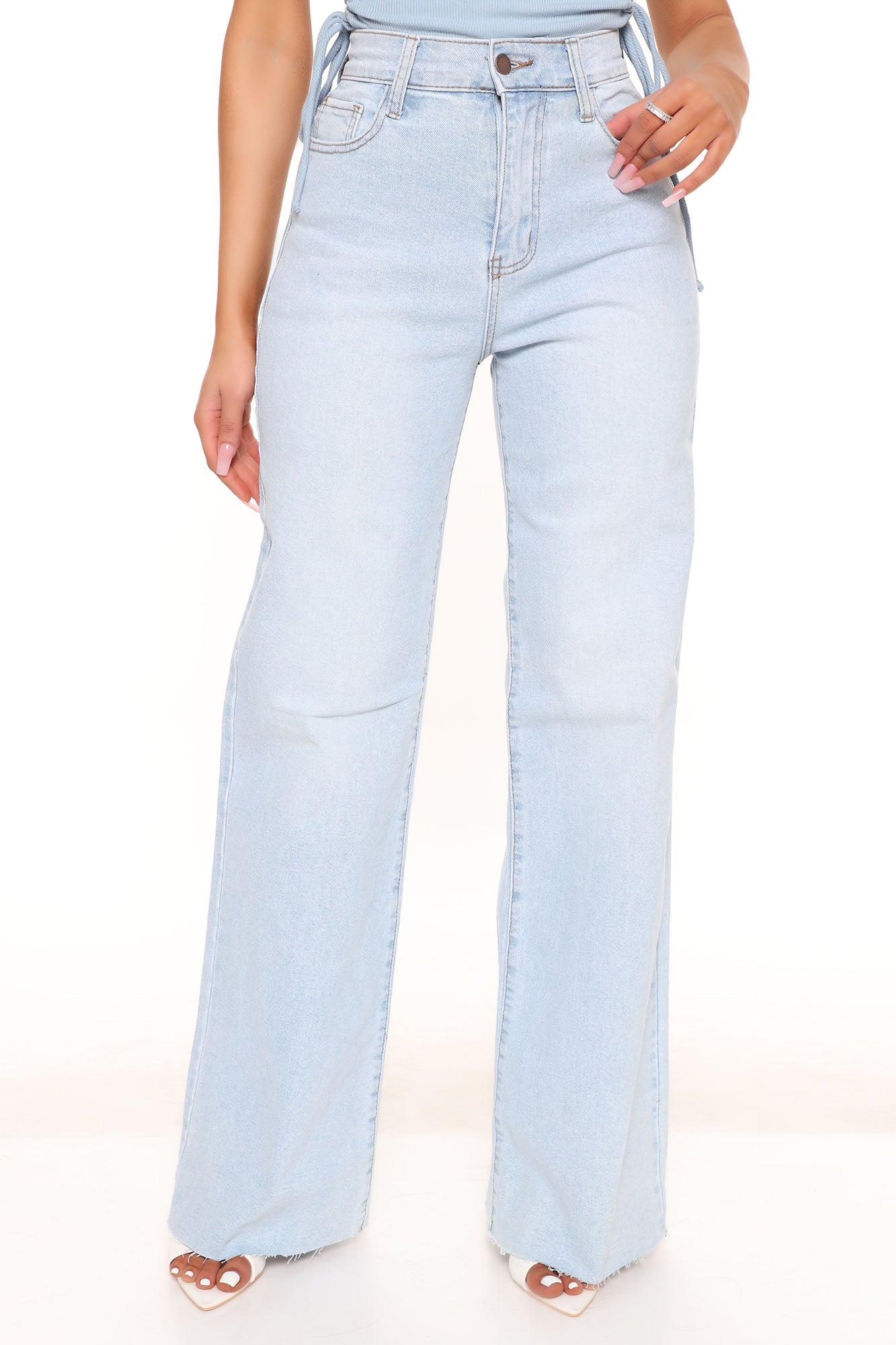 Make You Mine Wide Leg Jeans - Light Blue Wash Ins Street