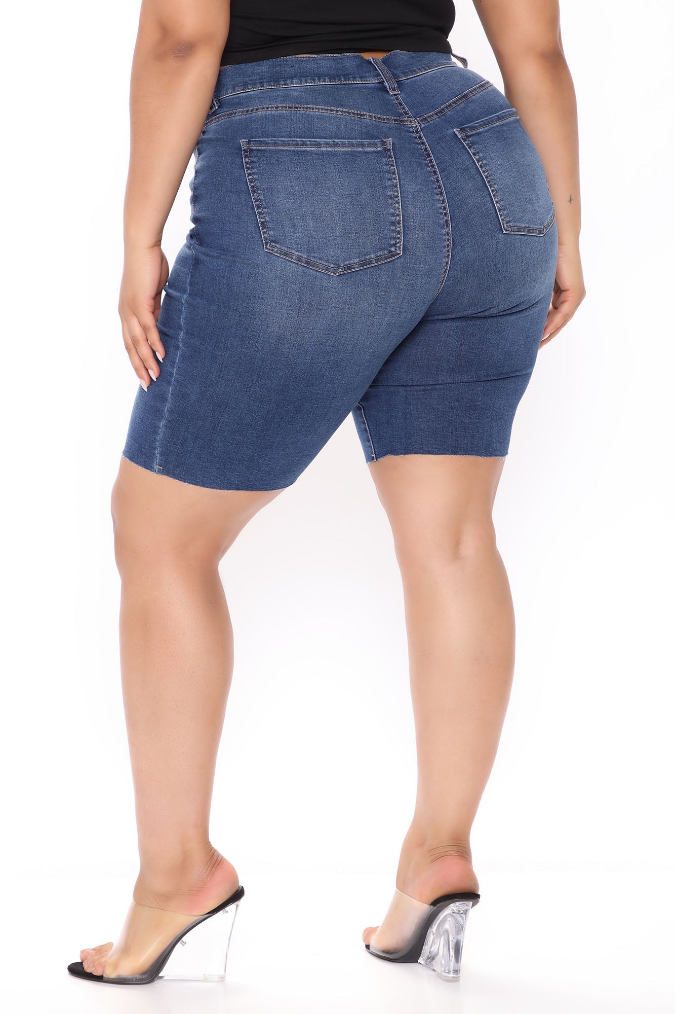 Cammie Stretch Denim Bermudas - Medium Blue Wash Ins Street