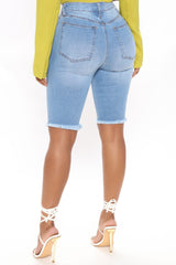 Sunday Blues Bermuda Shorts - Light Blue Wash Ins Street