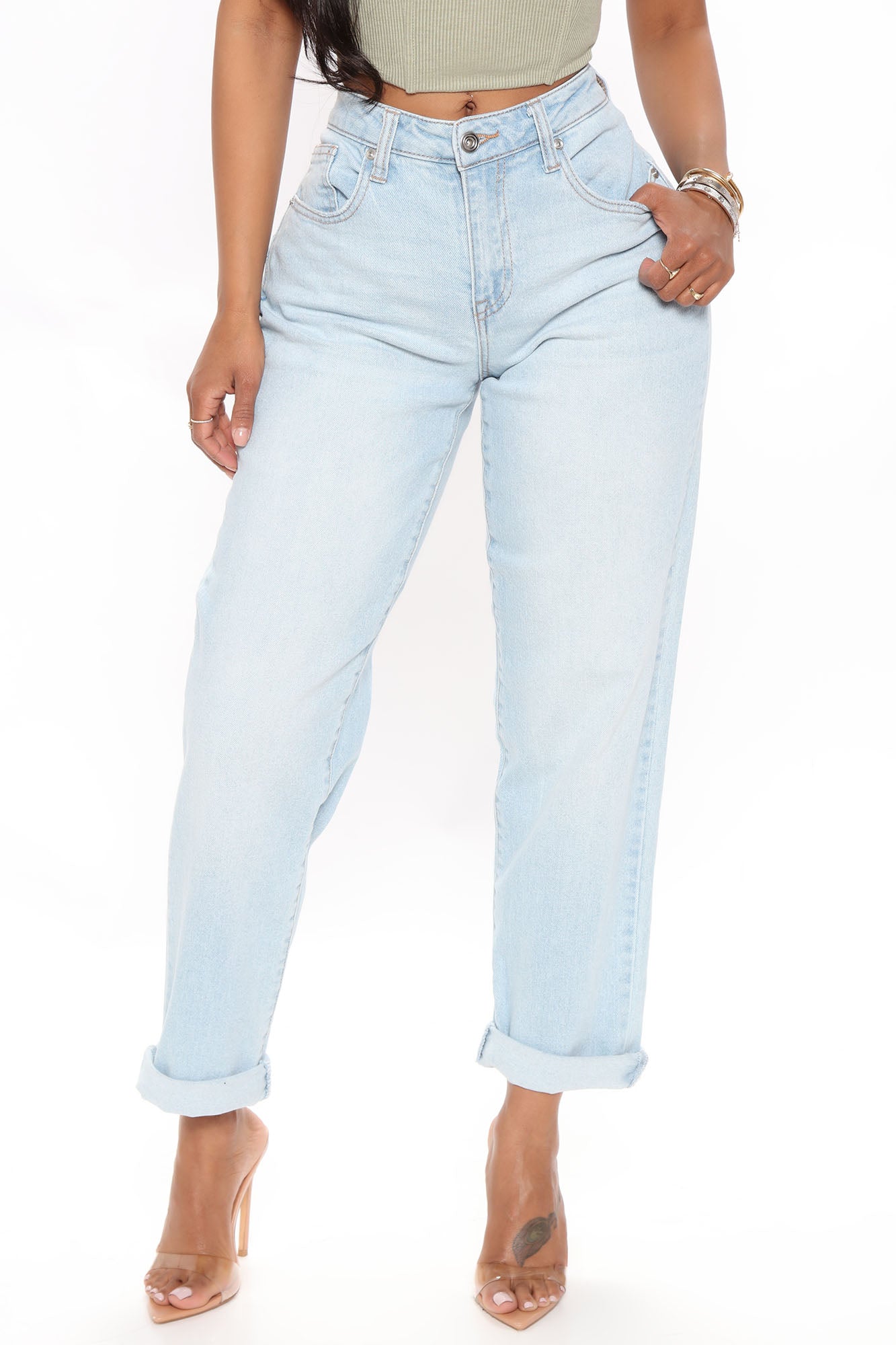 Momma Knows Everything Roll Cuff Jeans - Light Blue Wash Ins Street