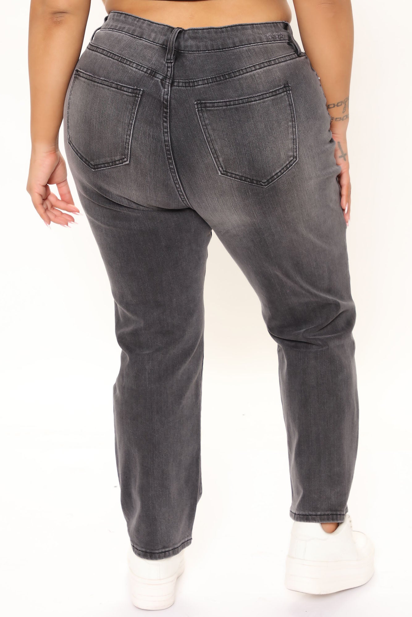 Tobi High Rise Mom Jeans - Black Ins Street