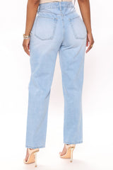 So Into You High Rise Mom Jeans - Light Blue Wash Ins Street