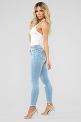 Turnin' Heads Low Rise Jeans - Light Blue Wash Ins Street