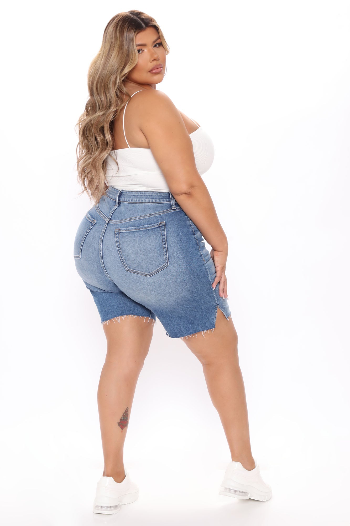 Everything's Good Super Stretch Denim Bermudas - Medium Blue Wash Ins Street