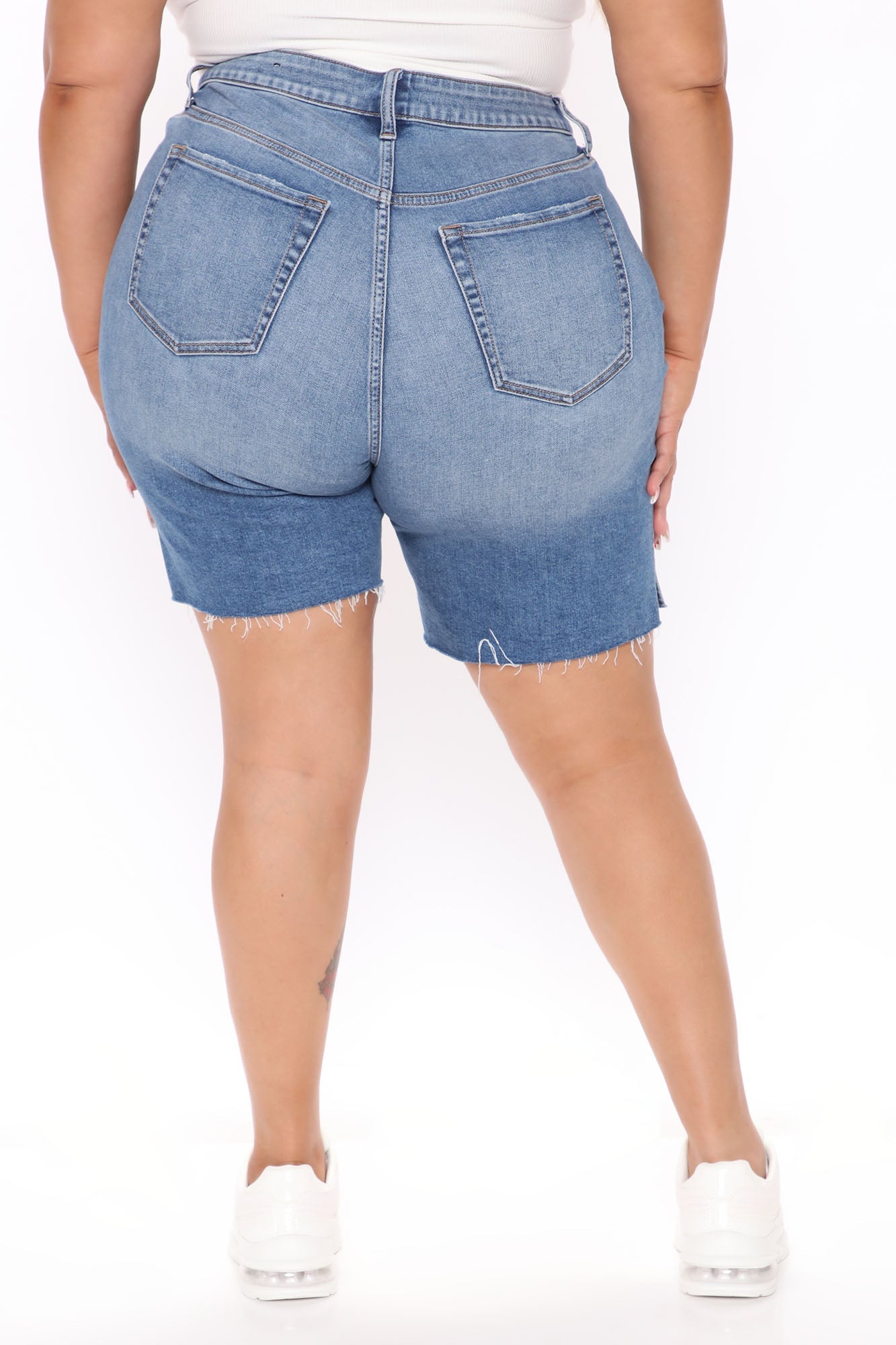 Everything's Good Super Stretch Denim Bermudas - Medium Blue Wash Ins Street