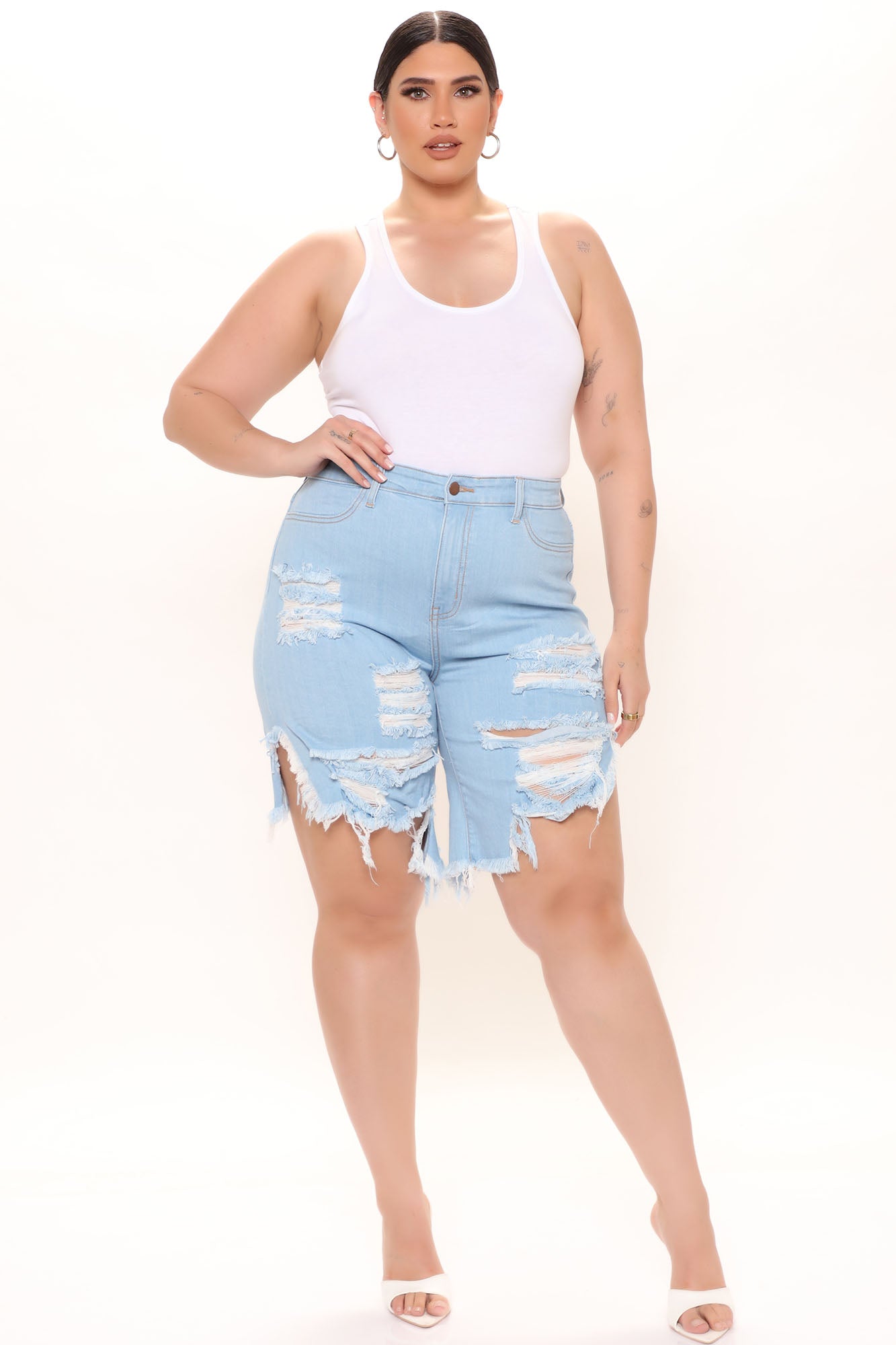 Can't Help But Show Distressed Bermuda Shorts - Light Blue Wash Ins Street