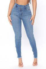 Cross Me Once Stretch Skinny Jeans - Medium Blue Wash Ins Street
