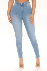 Soho Super Stretch High Rise Jeggings - Light Blue Wash Ins Street