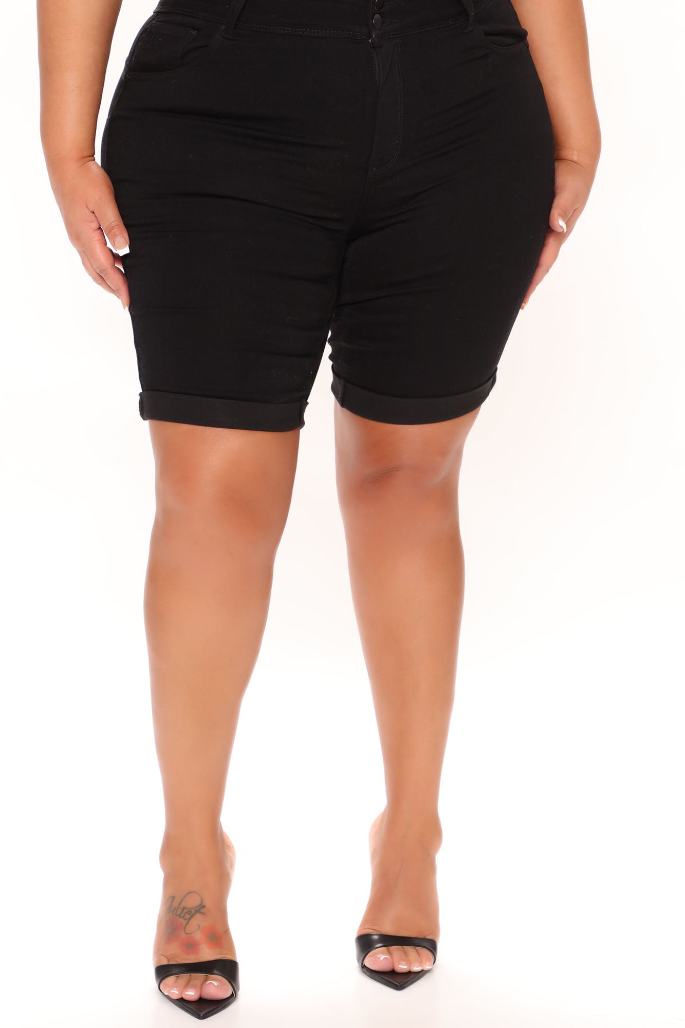 Lift Me Up Bermuda Shorts - Black Ins Street