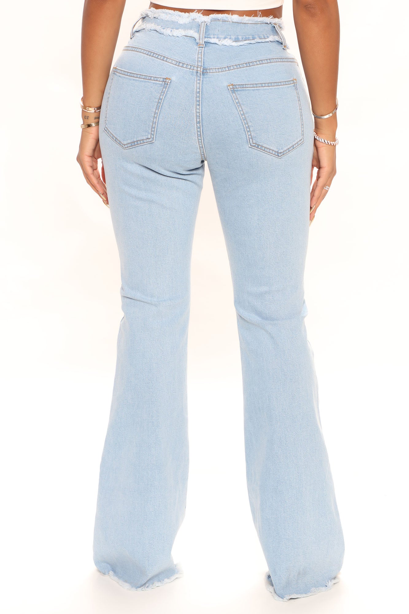 Fray My Way Flare Jeans - Light Blue Wash Ins Street