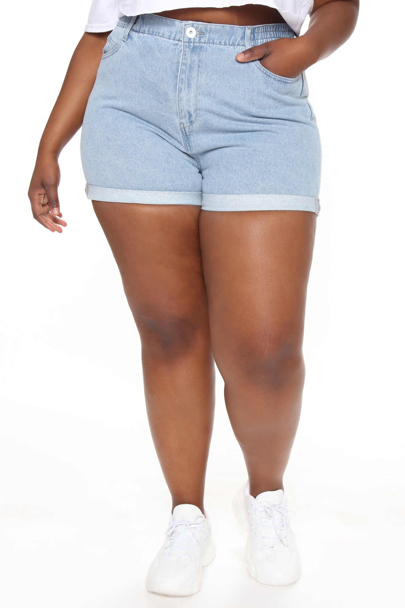 Easy Waist Roll Cuff Denim Mom Shorts - Light Blue Wash Ins Street