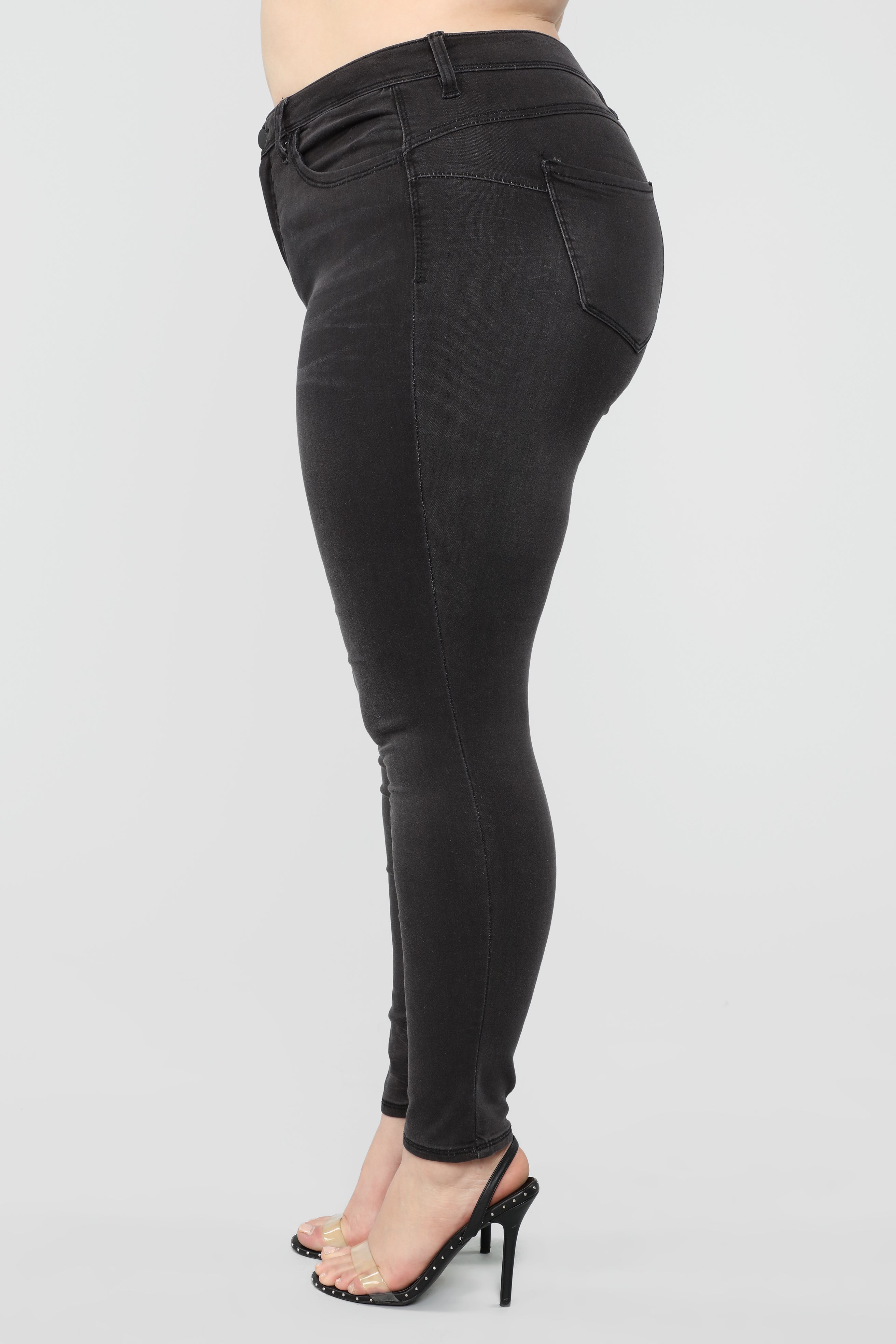 Speak Softly Skinny Jeans - Black Ins Street