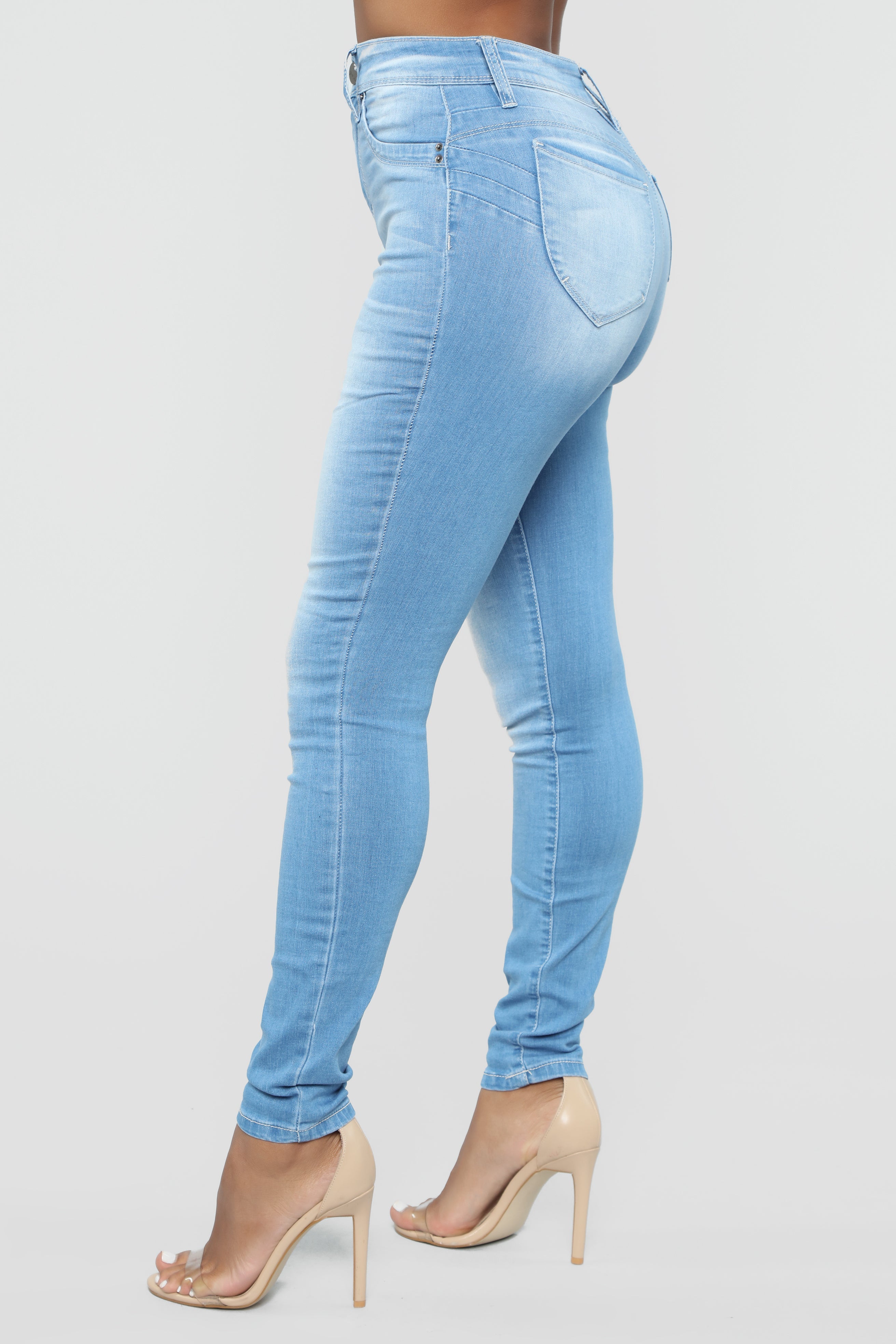 Statuesque Booty Lifting Jeans - Light Blue Wash – InsStreet