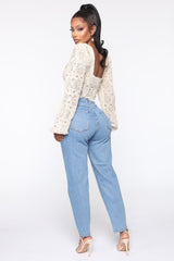 Tell Me Everything Pleated Mom Jeans - Light Blue Wash Ins Street