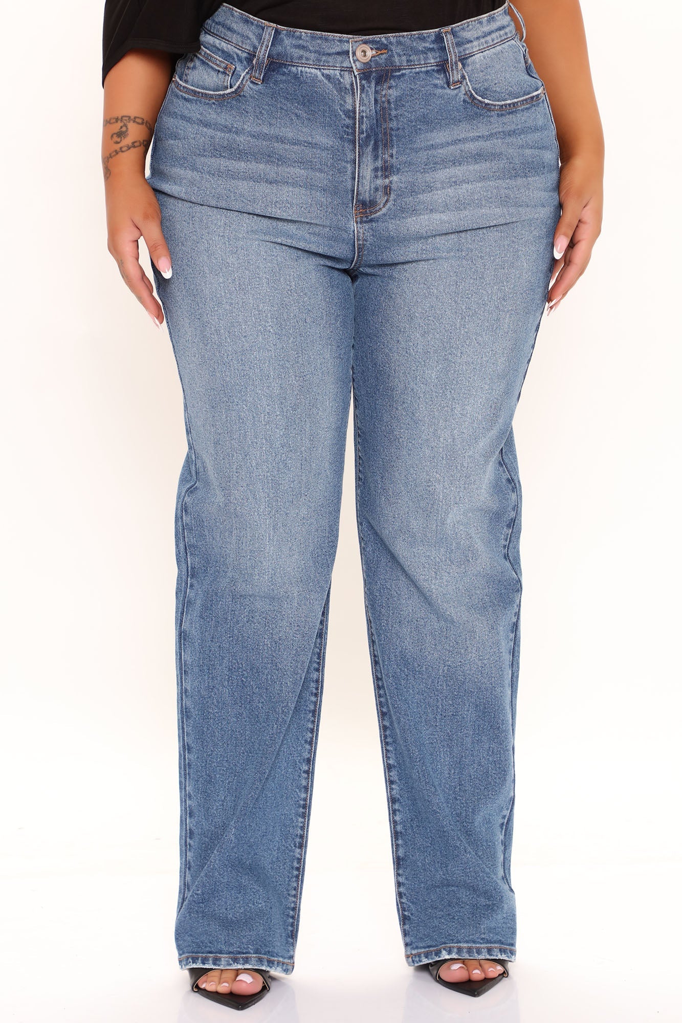 Never Telln' Straight Leg Jeans - Medium Blue Wash Ins Street