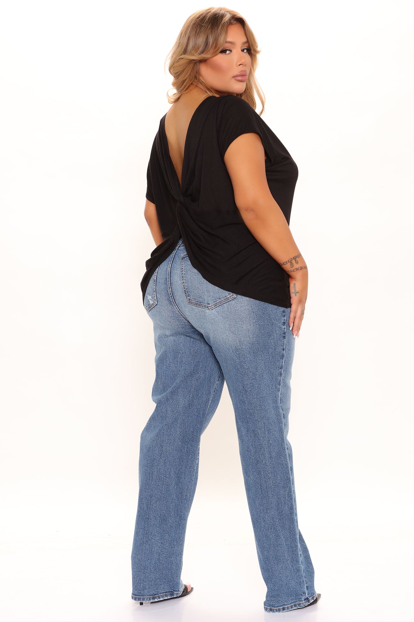 Never Telln' Straight Leg Jeans - Medium Blue Wash Ins Street