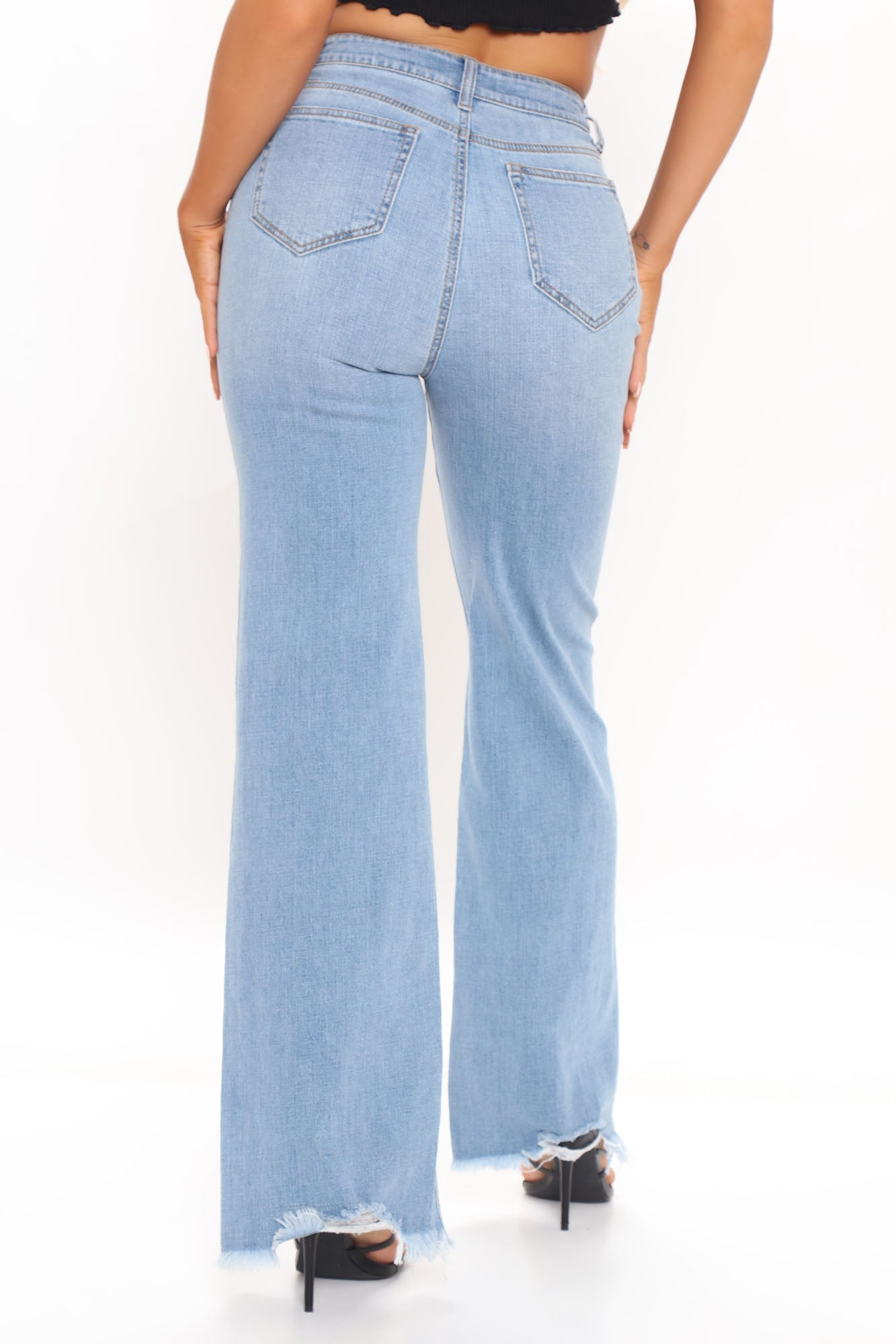 Malibu Weekend Destroy Hem Jeans - Light Blue Wash Ins Street