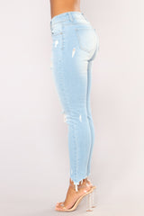 Something About You Ankle Jeans - Light Blue Wash Ins Street