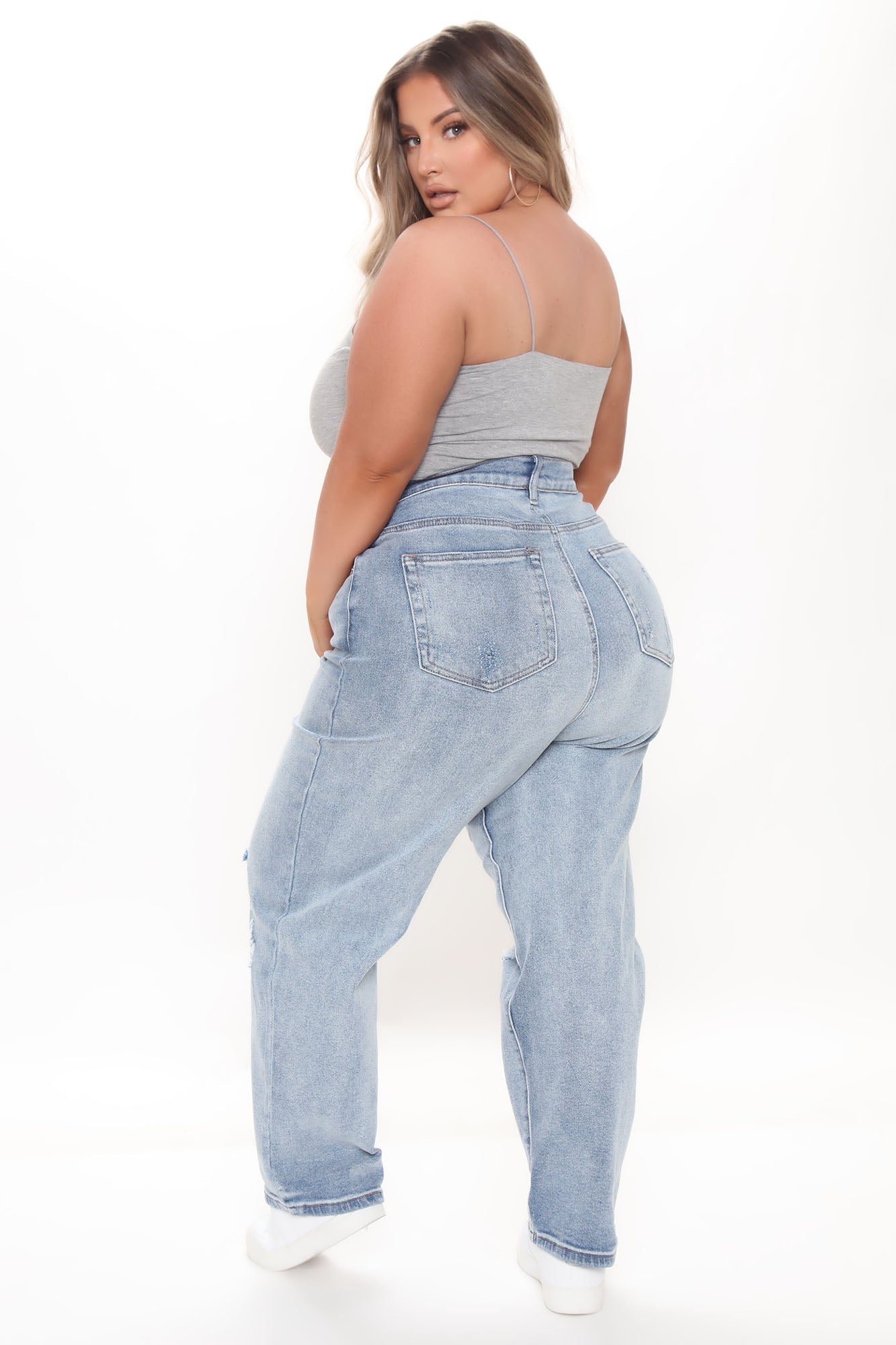 What A Girl Wants Distressed Straight Leg Jeans - Medium Blue Wash Ins Street