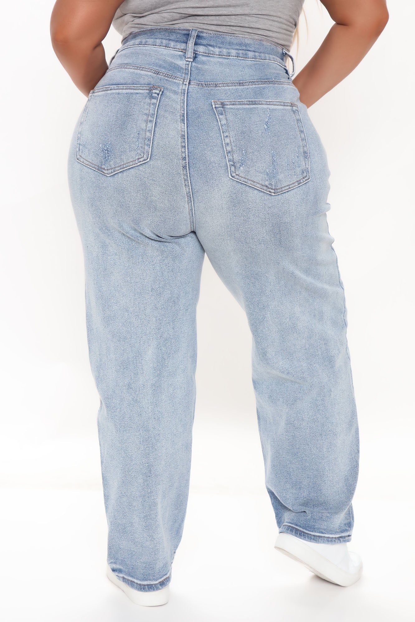 What A Girl Wants Distressed Straight Leg Jeans - Medium Blue Wash Ins Street