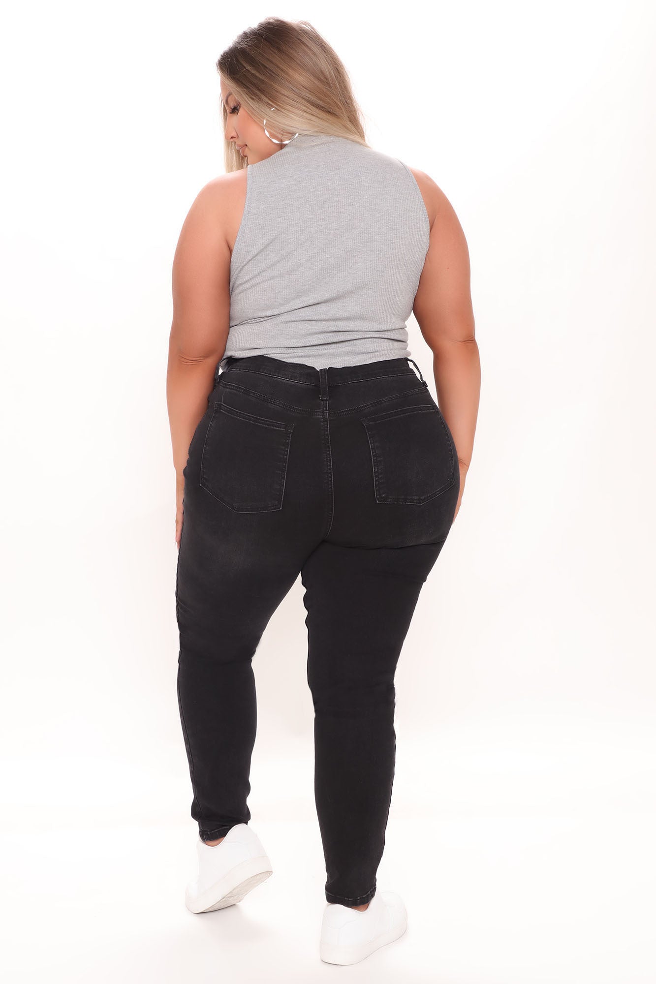 Out On The Town Skinny Jeans - Black Ins Street