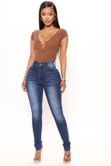 First Pick High Rise Jeans - Medium Blue Wash Ins Street