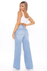 Oh So 90's Ripped Wide Leg Jeans - Light Blue Wash Ins Street