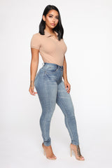 Some Type Of Way High Rise Jeans - Medium Blue Wash Ins Street