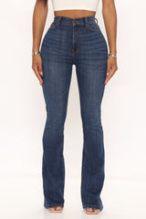 Luxurious Super Stretch Flare Jeans - Dark Wash Ins Street