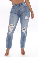 Margaret Distressed Mom Jeans - Dark Wash Ins Street