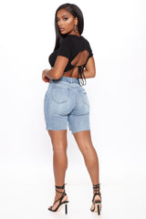 A Vision In Blue Belted Denim Bermudas - Light Blue Wash Ins Street