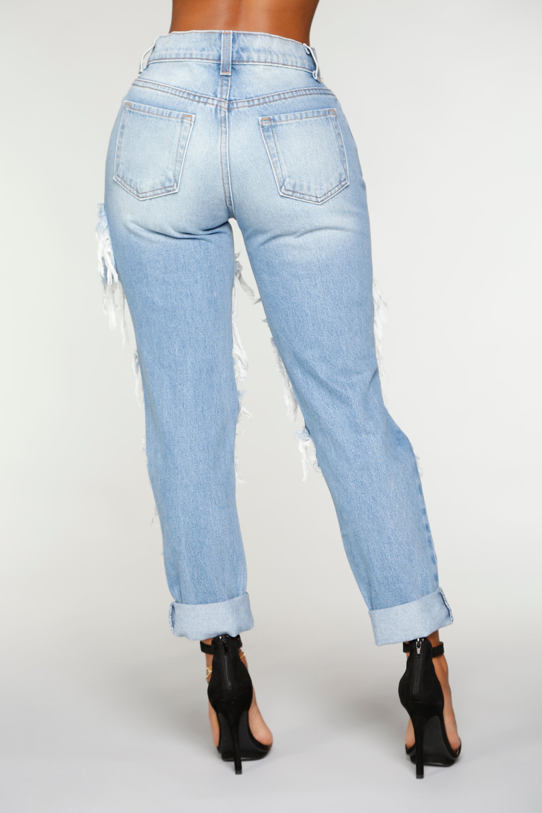 Simply Shredded Boyfriend Jean - Light Blue Wash Ins Street