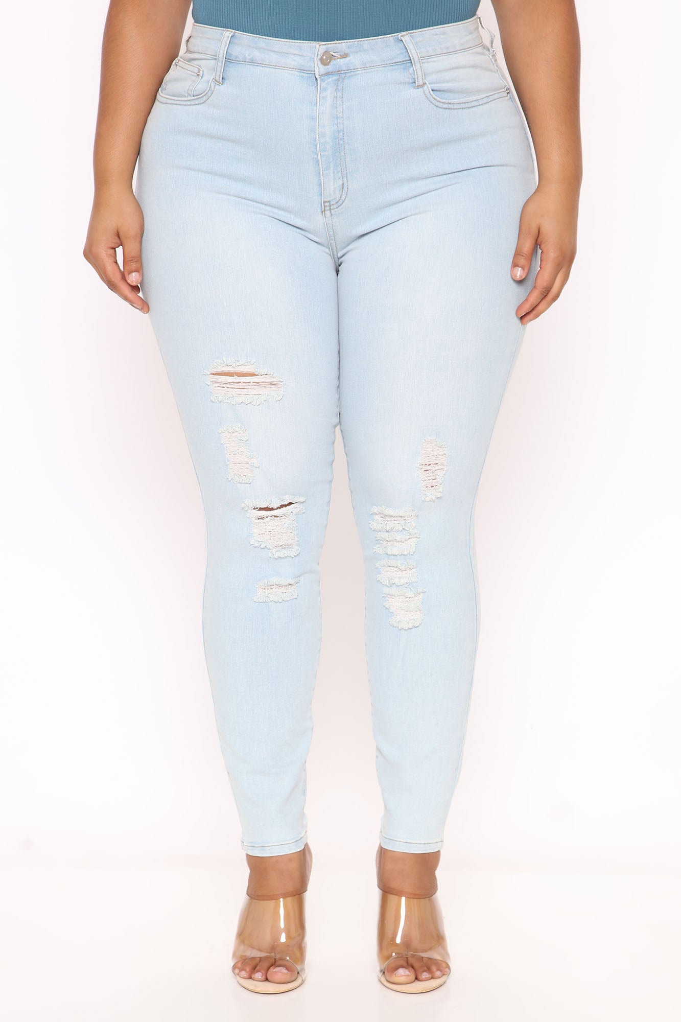 Drivin' To The Ocean Jeans - Light Blue Wash Ins Street