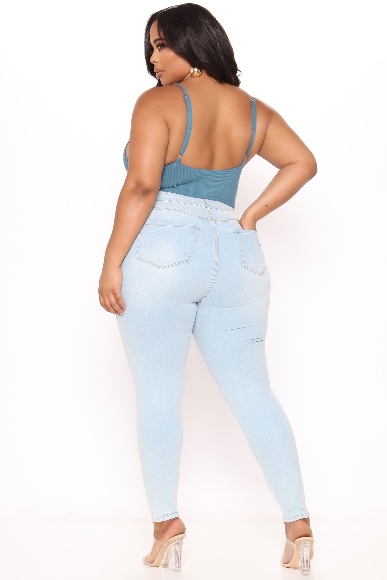 Drivin' To The Ocean Jeans - Light Blue Wash Ins Street