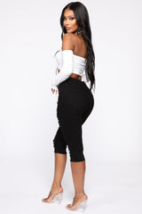 Live In My Denim Shorts - Black Ins Street