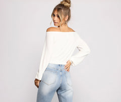 She's A Stunner Off The Shoulder Crop Top Ins Street