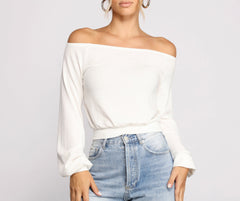 She's A Stunner Off The Shoulder Crop Top Ins Street