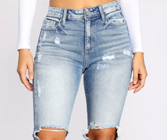 High Rise Destructed Mom Skinny Jeans insstreet