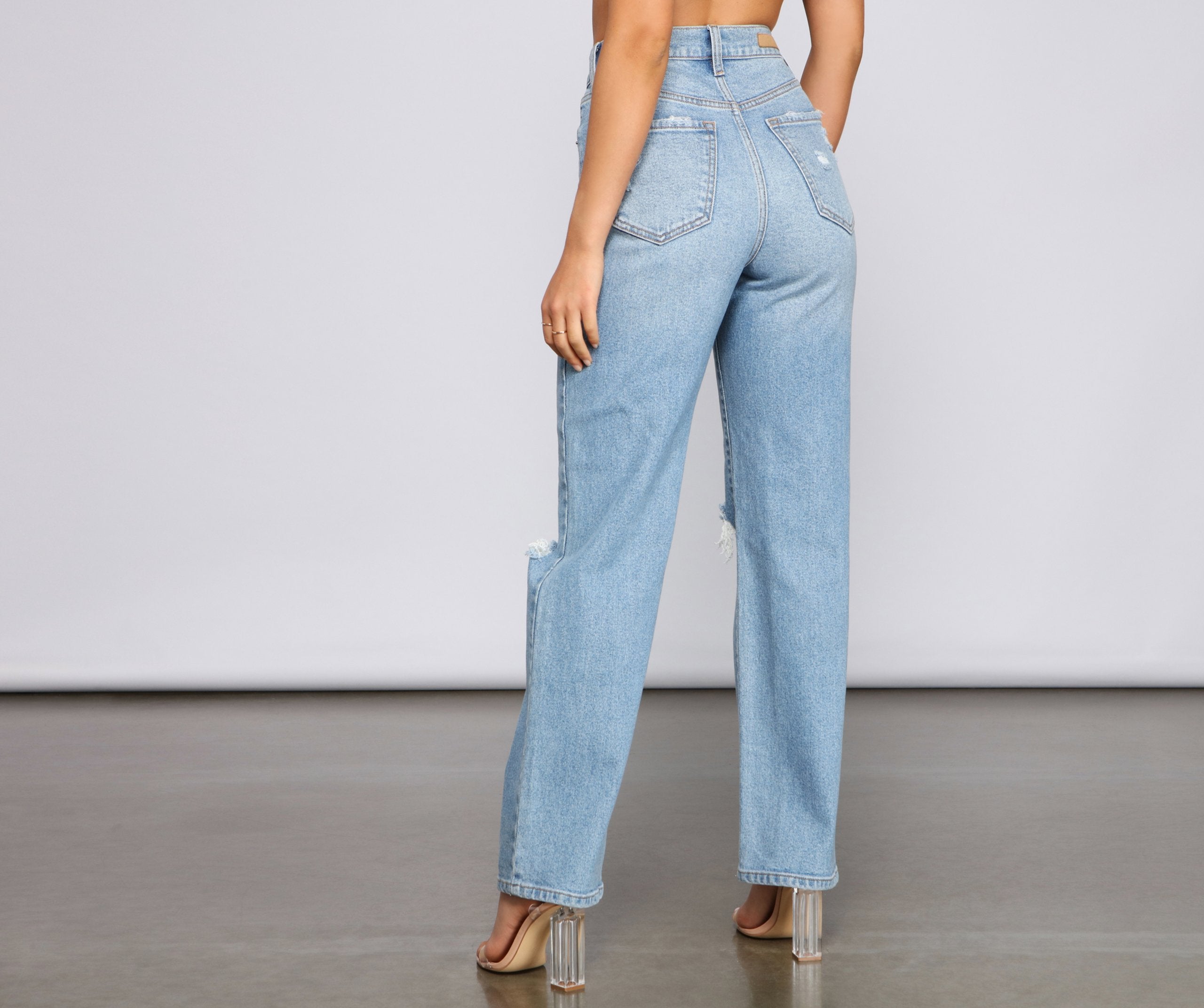 High Rise Distressed Boyfriend Jeans insstreet