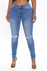 Averie Mid Rise Skinny Jeans - Medium Wash Ins Street