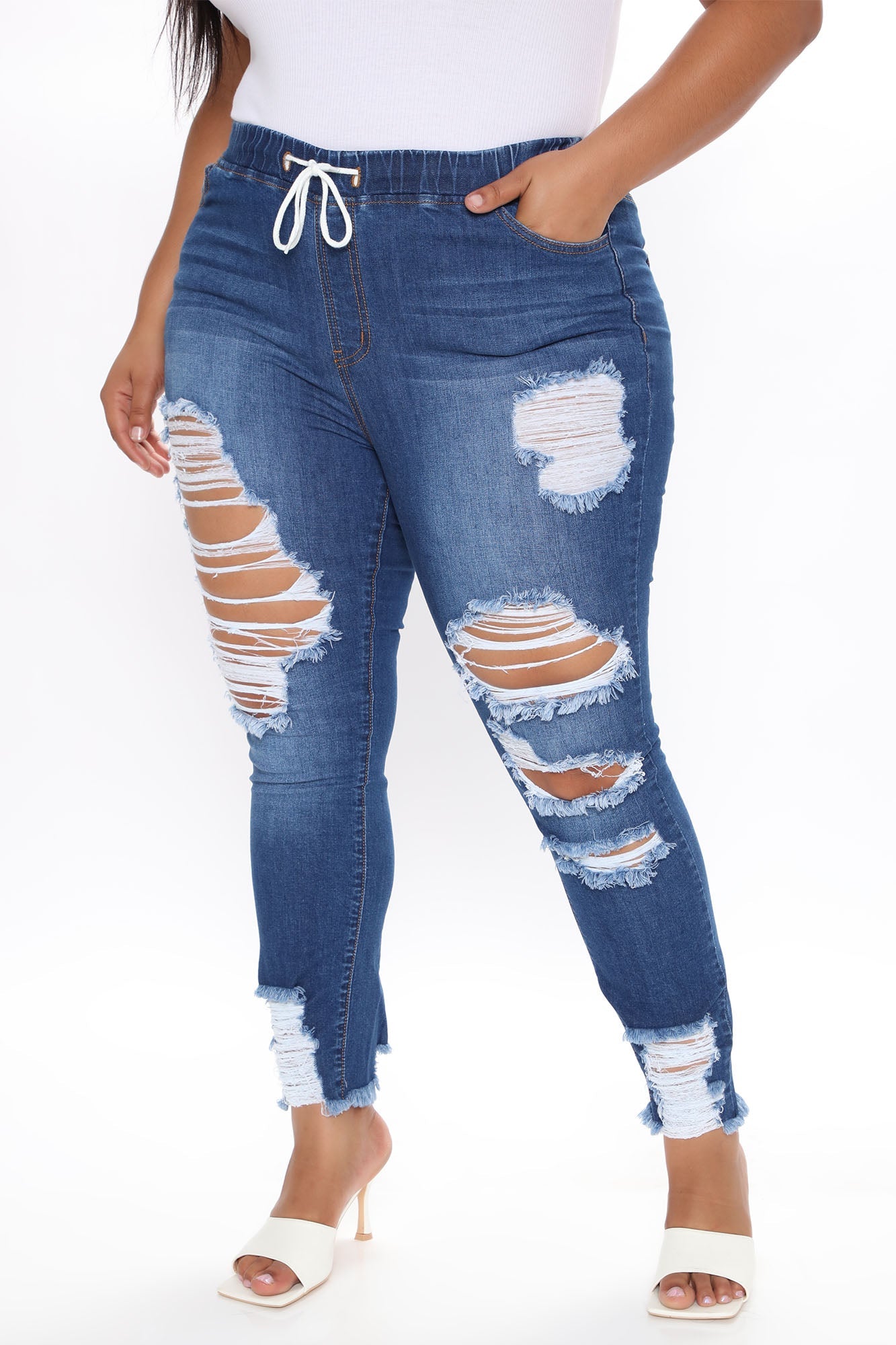 Talk That Talk Distressed Skinny Jeans - Medium Blue Wash Ins Street