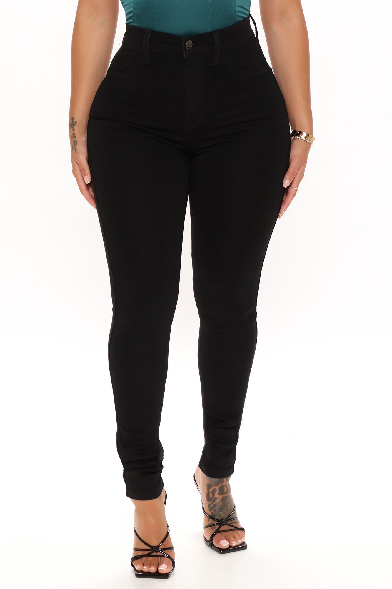 Classic Beauty Skinny Jeans - Black Ins Street