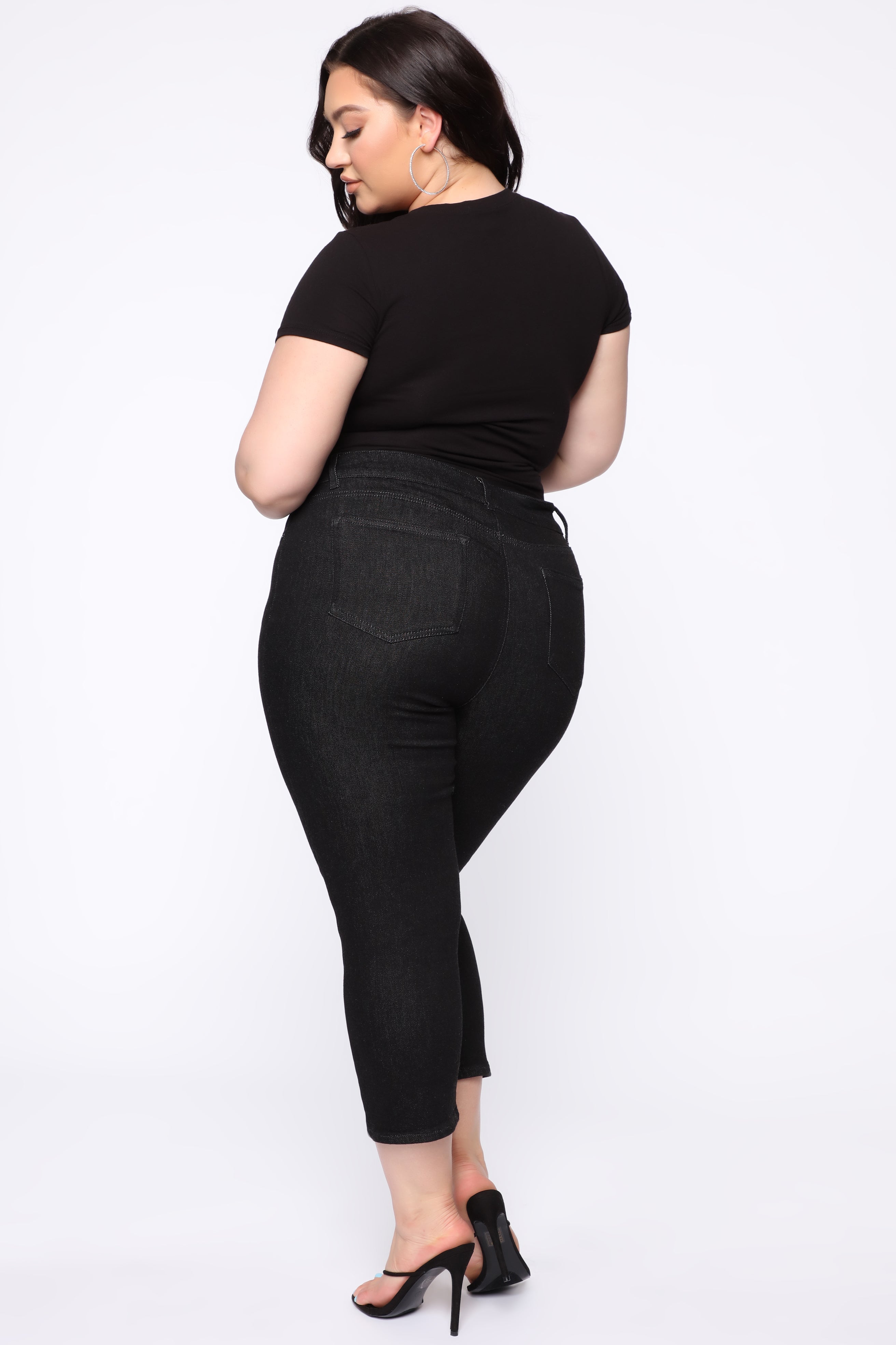 Chelsea High Rise Mom Jeans - Black Ins Street
