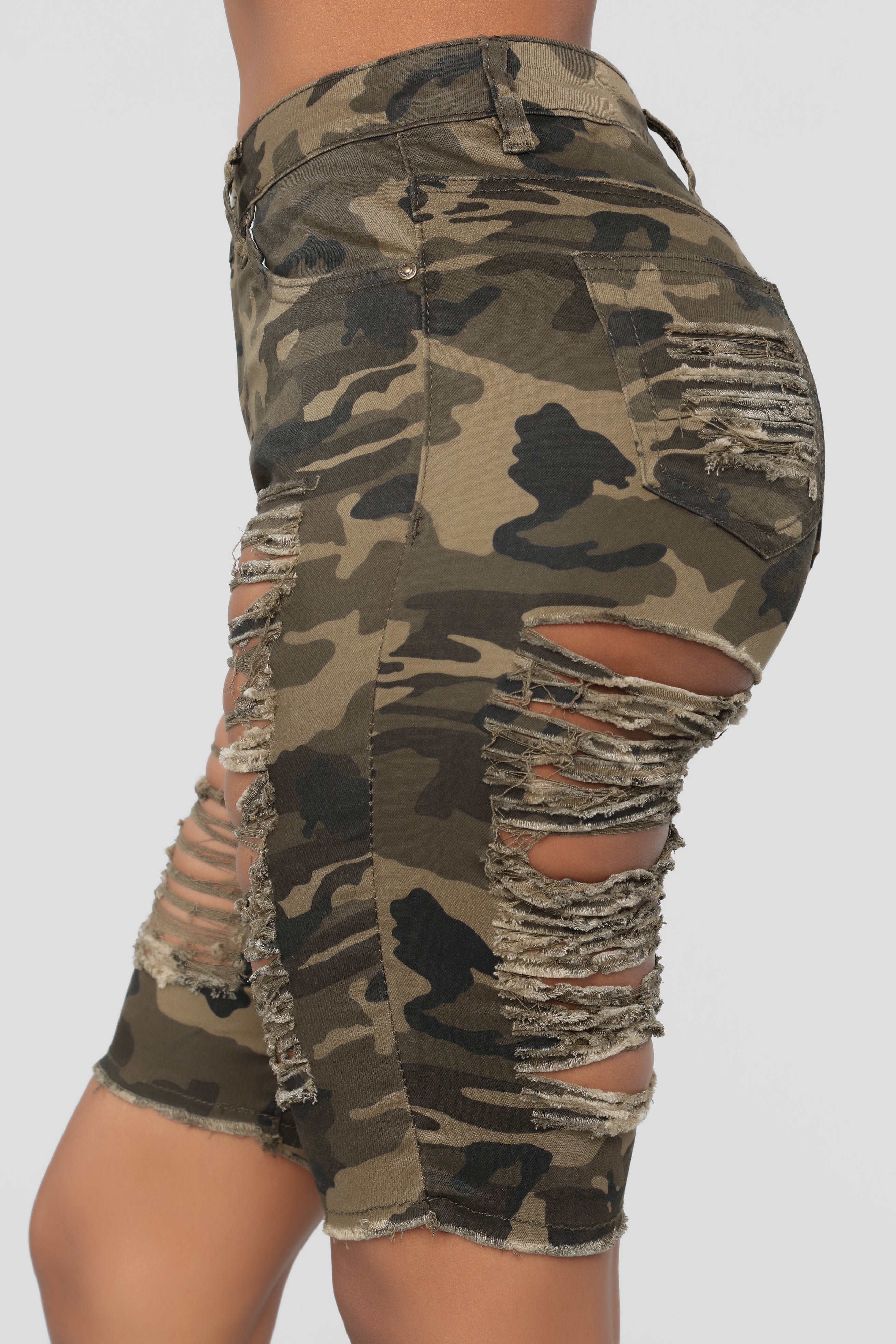 Wave Crasher Bermuda Shorts - Camo Ins Street