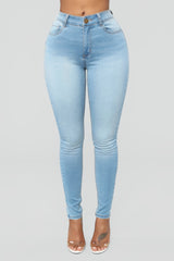 Alexa High Rise Skinny Jeans - Light Blue Wash Ins Street