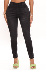 Going Out On The Town Skinny Jeans - Black Ins Street