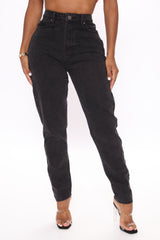 Let's Rewind Mom Jeans - Black Ins Street