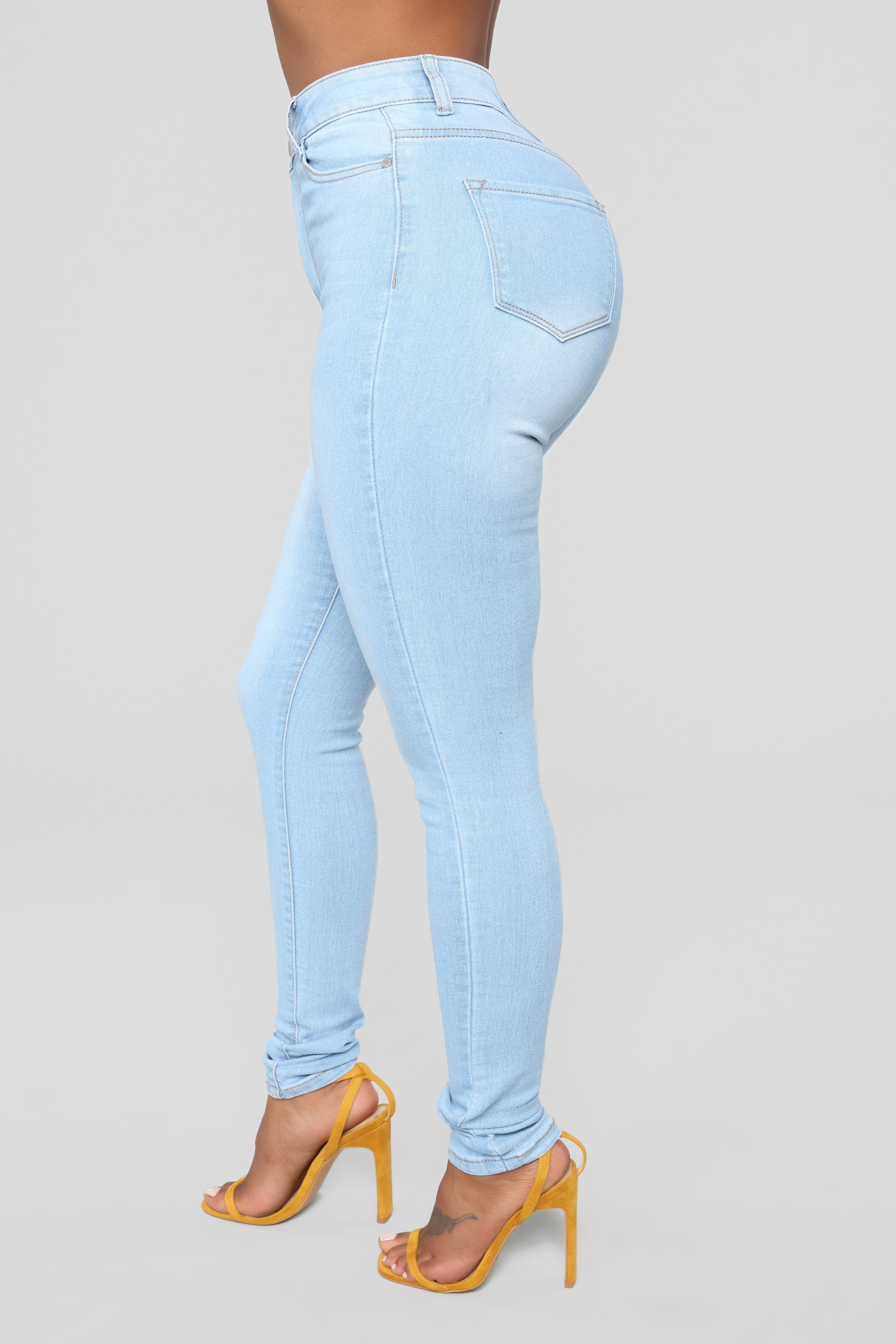 Sedona High Rise Skinny Jean - Light Blue Wash Ins Street